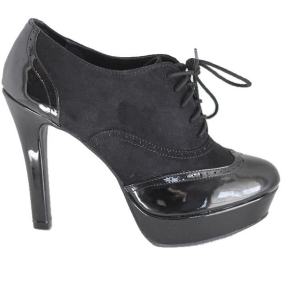 LC Lauren Conrad Shoes - Lauren Conrad Wingtip Platforms Size 9